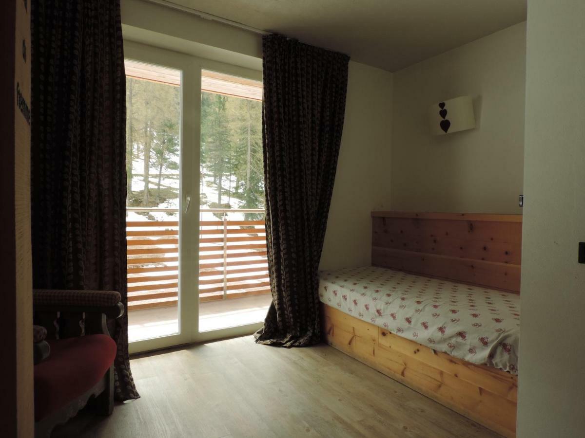 Hotel Scoiattolo Tesero Eksteriør bilde